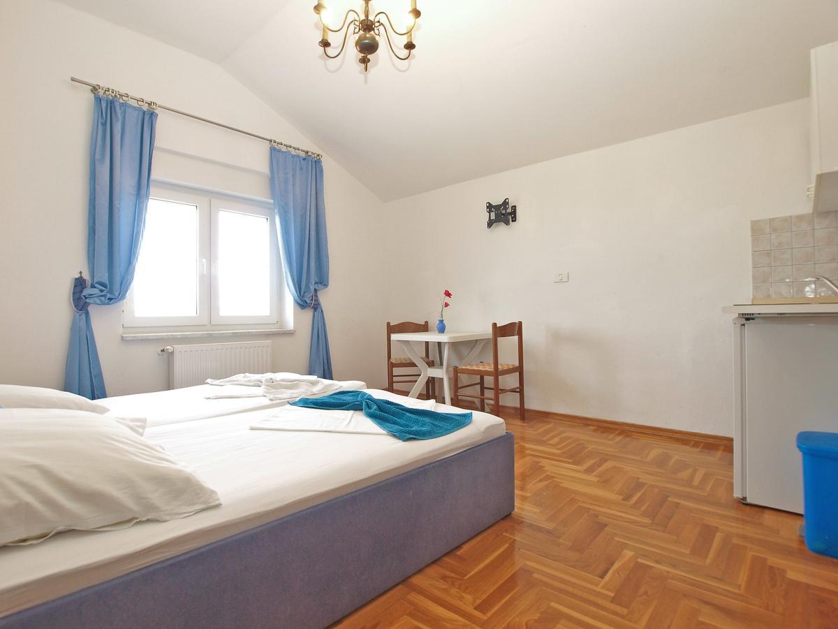 Apartments Anto 1598 Fažana Kültér fotó